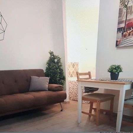 Sebastian Elcano, Apartamento Para 2 Con Terraza, Metro Embajadores Madri Exterior foto