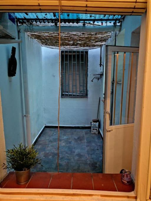 Sebastian Elcano, Apartamento Para 2 Con Terraza, Metro Embajadores Madri Exterior foto